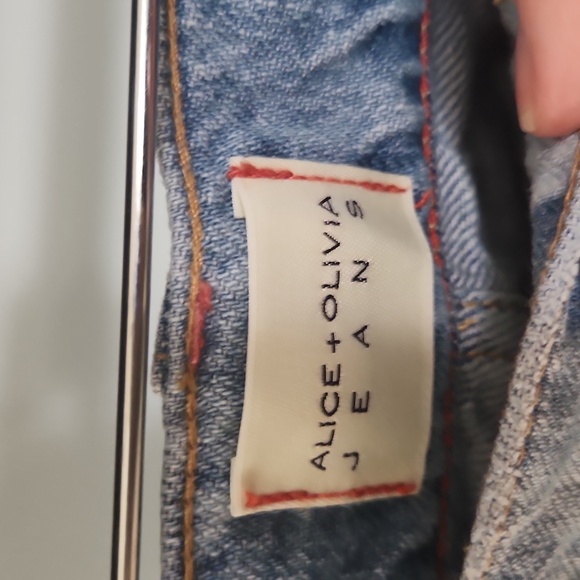 Alice + Olivia Trish Low Rise Baggy Jean - Picture 4 of 6